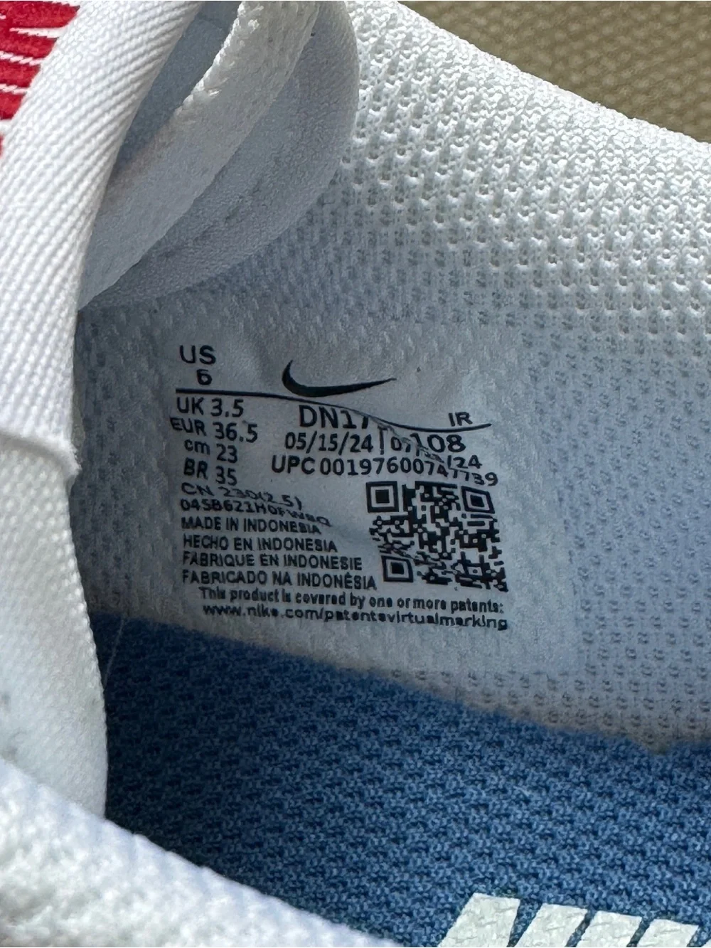Nike low profile